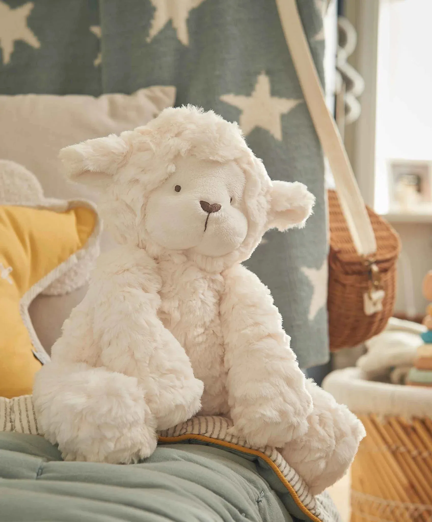 Mamas & Papas Welcome to the World Larry Lamb - Soft Toy